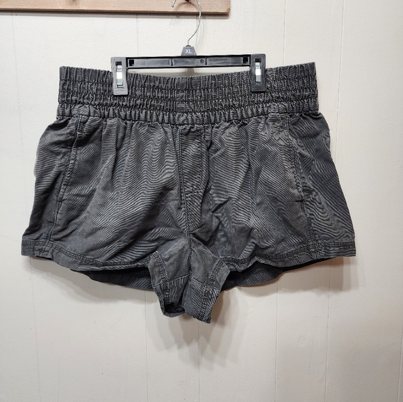 aerie Pants - Aerie Shorts Large Elastic Waist Charcoal Gray‎ Black Pull On Casual Summer C455